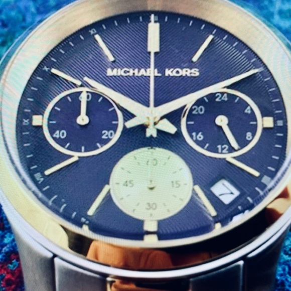 MK Two Tone Runway Watch - Picture 4 of 10